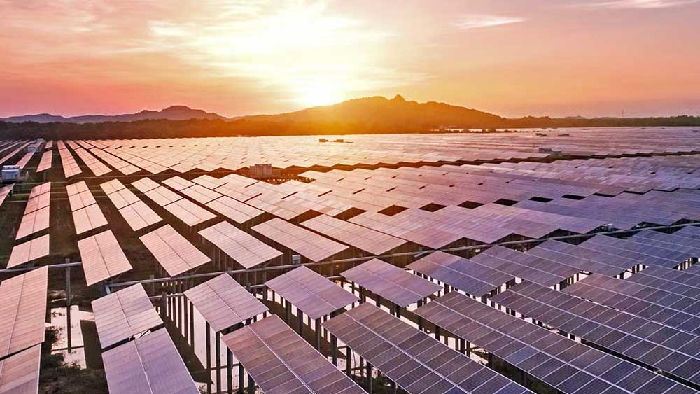 Prediction of Solar Energy by Machine Learning (2023)